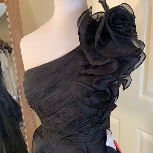 Mac Duggal One Shoulder Ruffle Hi Lo Gown A49527 - Picture 4 of 13